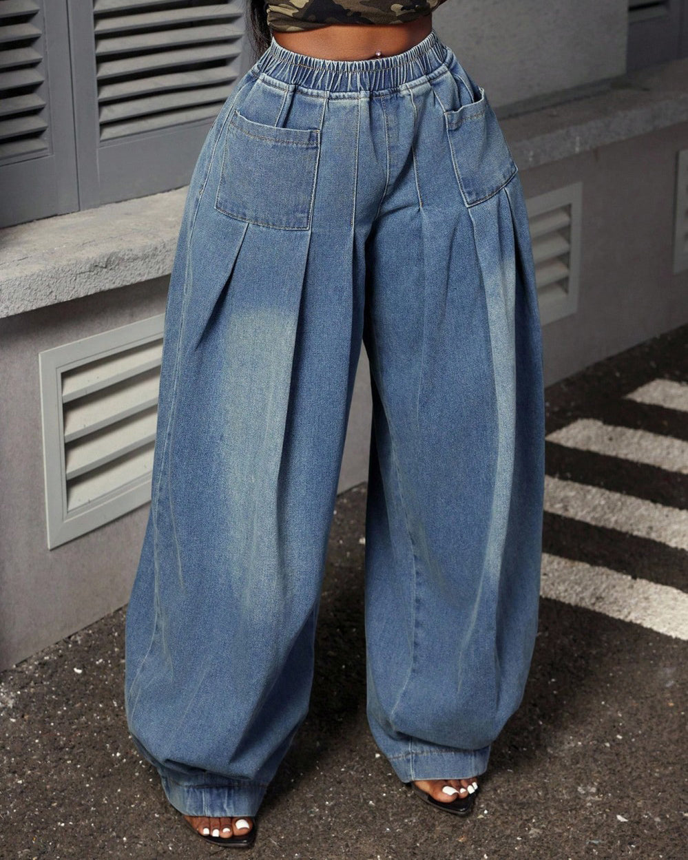 Plus Size High-waisted Pleated Wide-leg Lantern Jeans