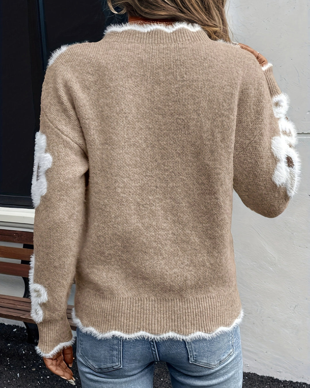 Elegant Floral Jacquard Knit V-neck Sweater