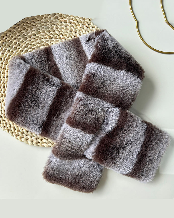 Women's Ombre Faux Fur Scarf