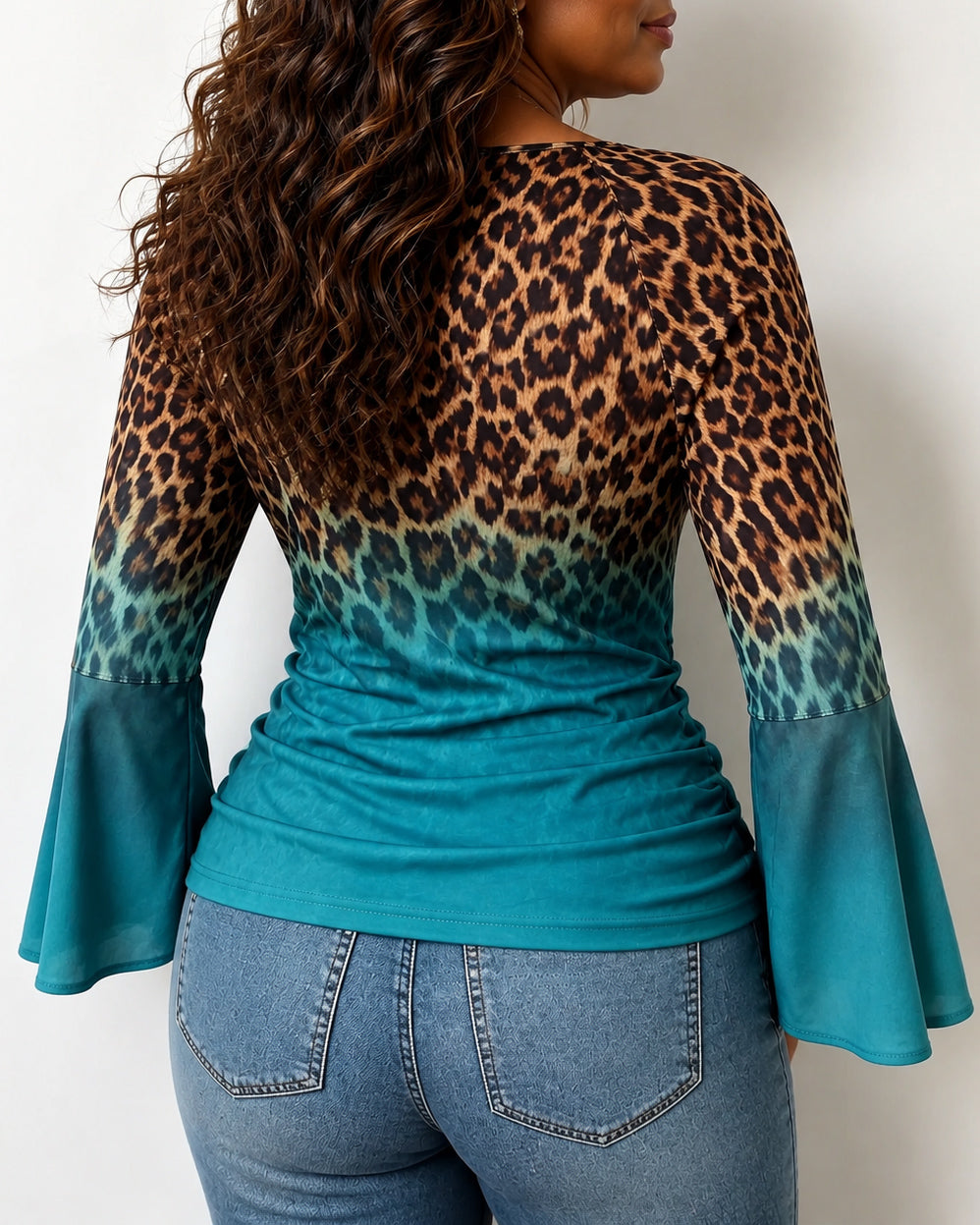 Leopard Print Gradient Bell Sleeve Stretch Casual Shirt