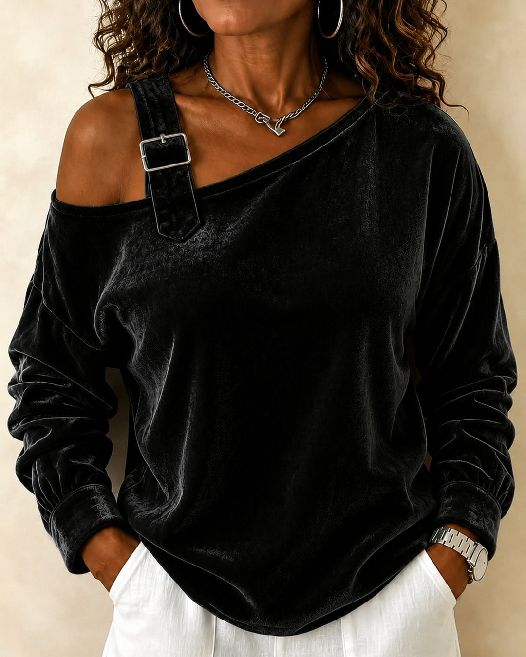 Off Shoulder Loose Velvet Top With Metal Buckle Straps