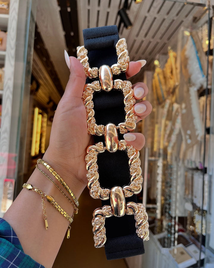 Women's Chain Decor Buttoned Waist Belt