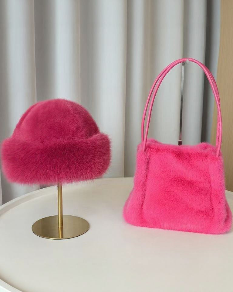 Oversized Fluffy Pom-Pom Warm Luxurious Beanie + Free Gift: Plush Shoulder Bag