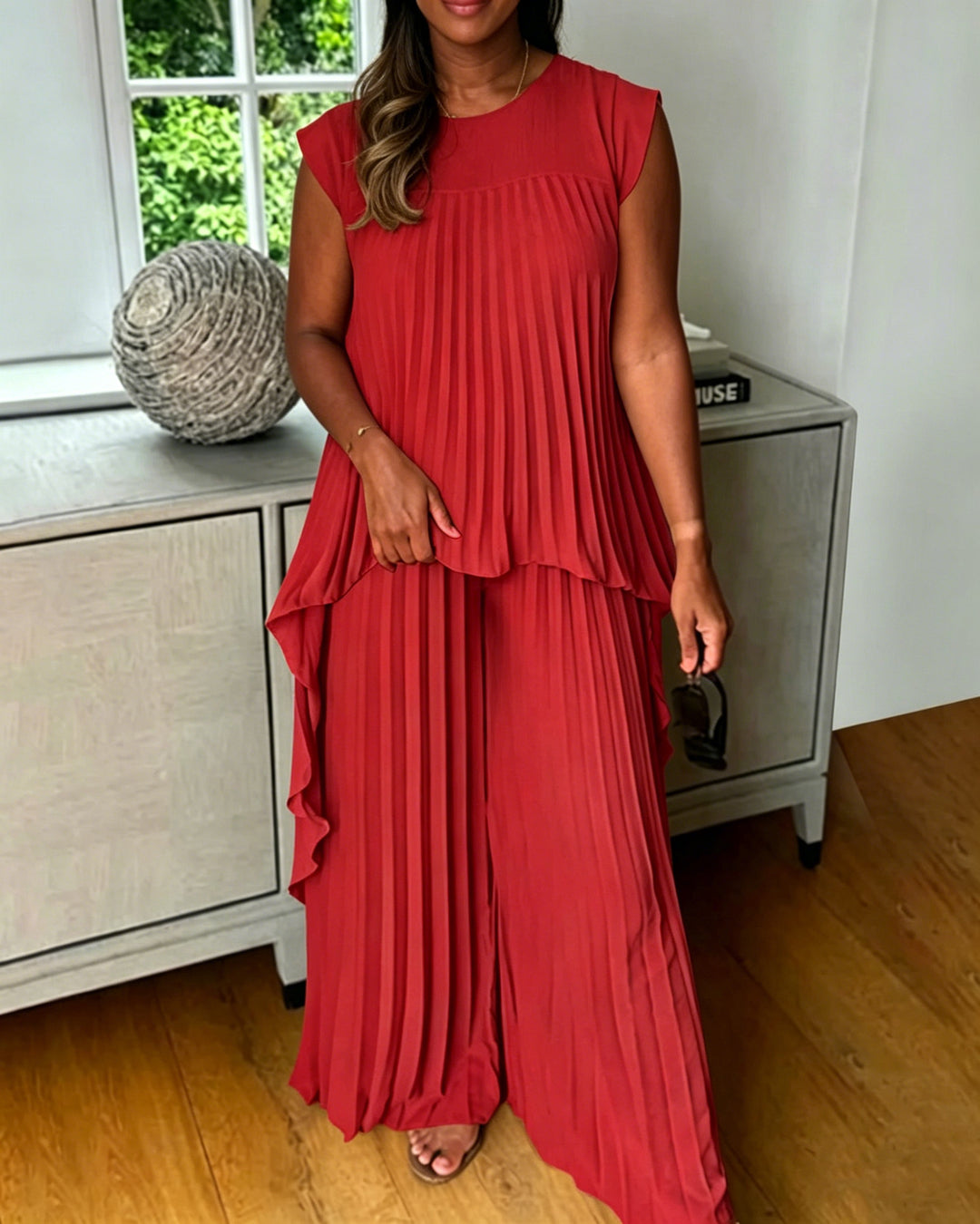 Solid Color Pleated Round Neck Top & Straight-leg Pants Two-piece Set