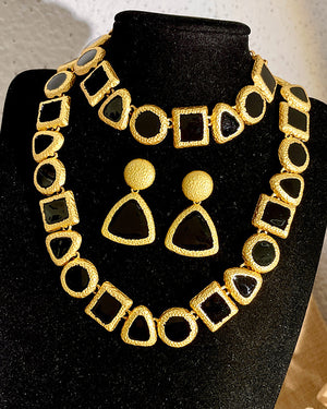 Black-Earrings
