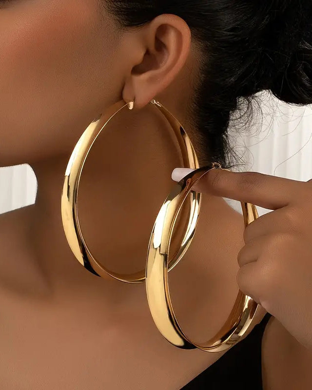 Golden Circle Shape Plain Ring Flat Earrings Vintage Personality Exaggerated Simple Design Earrings