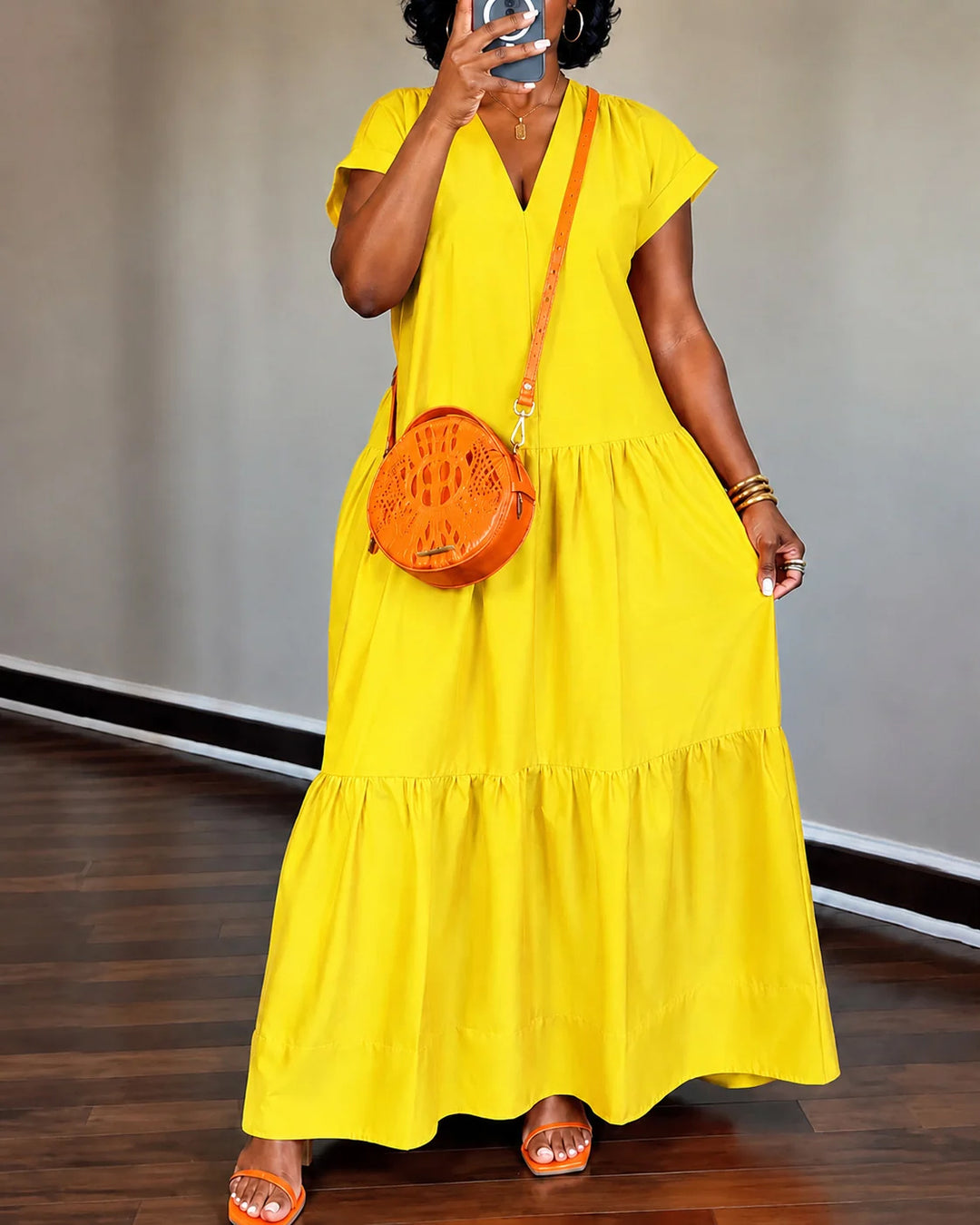 Solid Color V-neck Short-sleeved Dress with Ruffled Hem