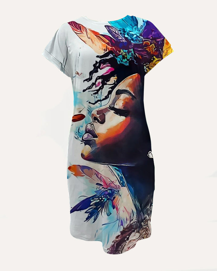 Crewneck Raglan-Sleeve Pocket Dress with Artistic Portrait Prints